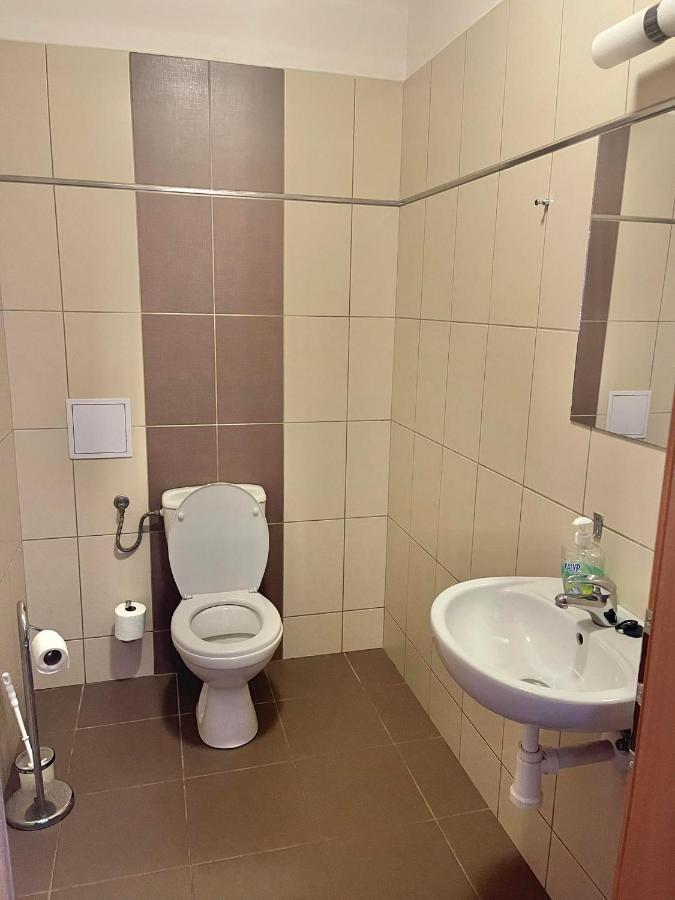 Penzion Mova Kadan Bagian luar foto